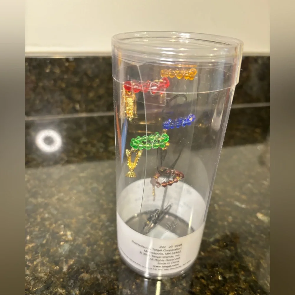 NIB 6-pack wine charms